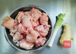 Illustration of how to make braised pig's trotters with soybean sauce 1