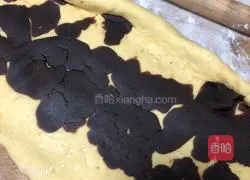 Illustration of how to make pumpkin and bean paste milk-flavored steamed buns 5