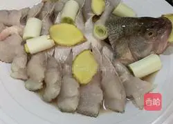 Illustration of how to make steamed sea bass 9