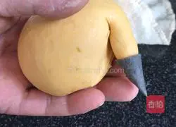 Illustration of how to make Pikachu 8