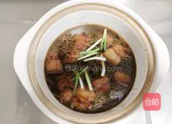 Illustration of how to make Roujiamo 5