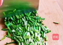 Illustration of how to make Shaanxi snack chive rolls 3