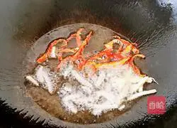 Illustration of how to make stir-fried dried beans with leeks 7