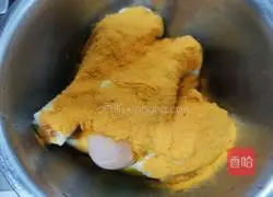 Illustration of how to make salt-baked chicken legs 3