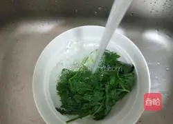 Illustration of how to make cold celery leaves 3