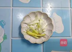 Illustration of how to make radish pimple soup 1