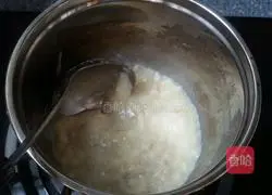 Illustration of how to make banana soft biscuits 5