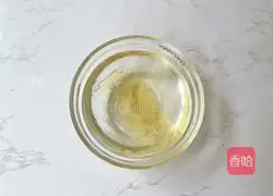 Illustration of how to make low-calorie fresh fruit sparkling water 6