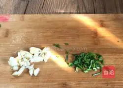 Illustration of how to make fried noodles with eggs 4