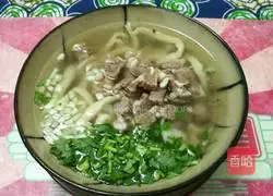 Illustration of how to make beef noodles in clear soup 13
