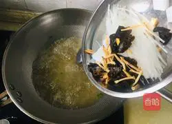 Illustration of how to make beef braised jelly 5