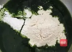 Illustration of how to make spinach cold skin 2