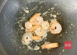 Complementary food for one-year-old baby: shrimp oil noodles (super fresh) Practice illustration 5