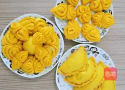 Illustration of how to make fancy pumpkin rolls 1