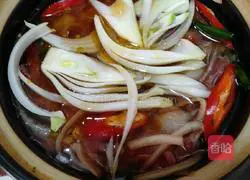 Illustration of how to make beef vermicelli pot 4 