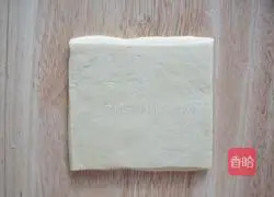 Illustration of making homemade teething biscuits 9