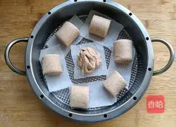 Illustration of how to make red date steamed buns (cut with knife) 7