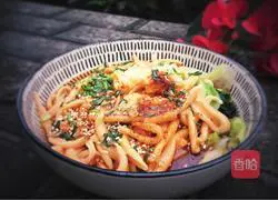 Illustration of making tomato scissor noodles with oil splash 17