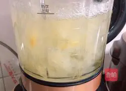 Yellow Peach, Corn and Tremella Sweet Soup Illustration 5