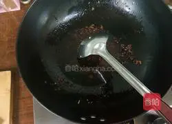 Illustration of how to make Northeastern mixed vegetables 3