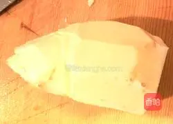 Illustration of how to make big bone and bamboo shoot soup 5