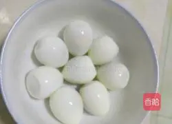 Illustration of how to make red dates, wolfberry and white fungus soup 2