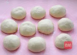 Milk bread rolls (medium seeding method) illustration 5
