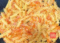 Illustration of how to make tomato spiral pasta 10