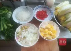 Pictures of how to make kimchi 3
