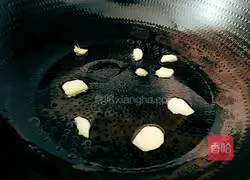 Wood fungus Illustration of how to make pickled cabbage and vermicelli duck soup 8