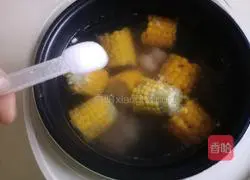 White radish and corn pork ribs soup recipe 10