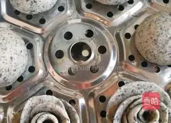 Illustration of how to make black sesame steamed buns 9