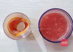 Illustration of how to make red pomelo lemon drink 4