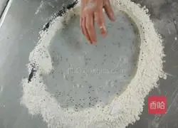 Illustration of how to make hemp leaves 2