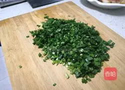 Illustration of how to make leek and egg pancakes 5