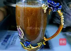 Illustration of how to make red date ice drink 12