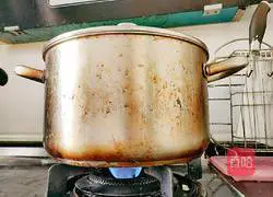 Illustration of how to make tomato and chicken soup 9