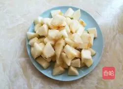 Illustration of how to use Xiaodiaoli Soup to reduce noise and moisturize the throat 4