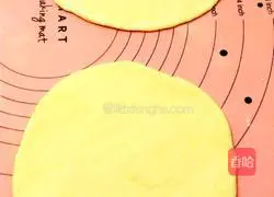 Illustration of making sauce-flavored pancake 2