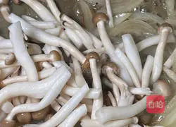 Fragrant reduced-fat kimchi chicken patties Practice illustration 3