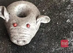 Zhu Bajie carries his wife on his back Practice illustration 9