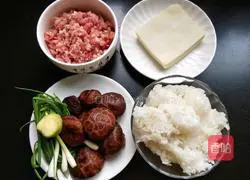 Illustration of how to make wonton skin and shaomai filling pancakes 2