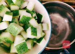 Winter Melon Pitaya Sweet Soup Illustration 6