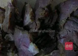 Illustration of how to make beef vermicelli soup 1