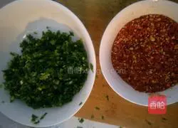 Illustration of how to make Northwest Liangpi 12