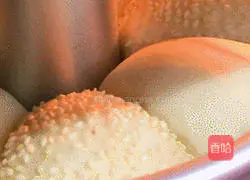 Illustration of how to make garland bread 10