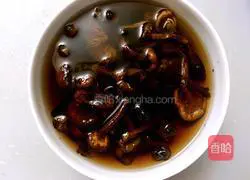 Tea tree mushroom black chicken soup (pressure cooker version) recipe 2