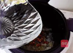 Illustration of how to make papaya and white fungus nourishing soup 9