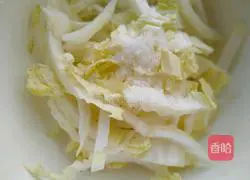 Illustration of how to make cold jellyfish skin 2