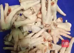 Lemon Spicy and Sour Chicken Feet Recipe Illustration 3